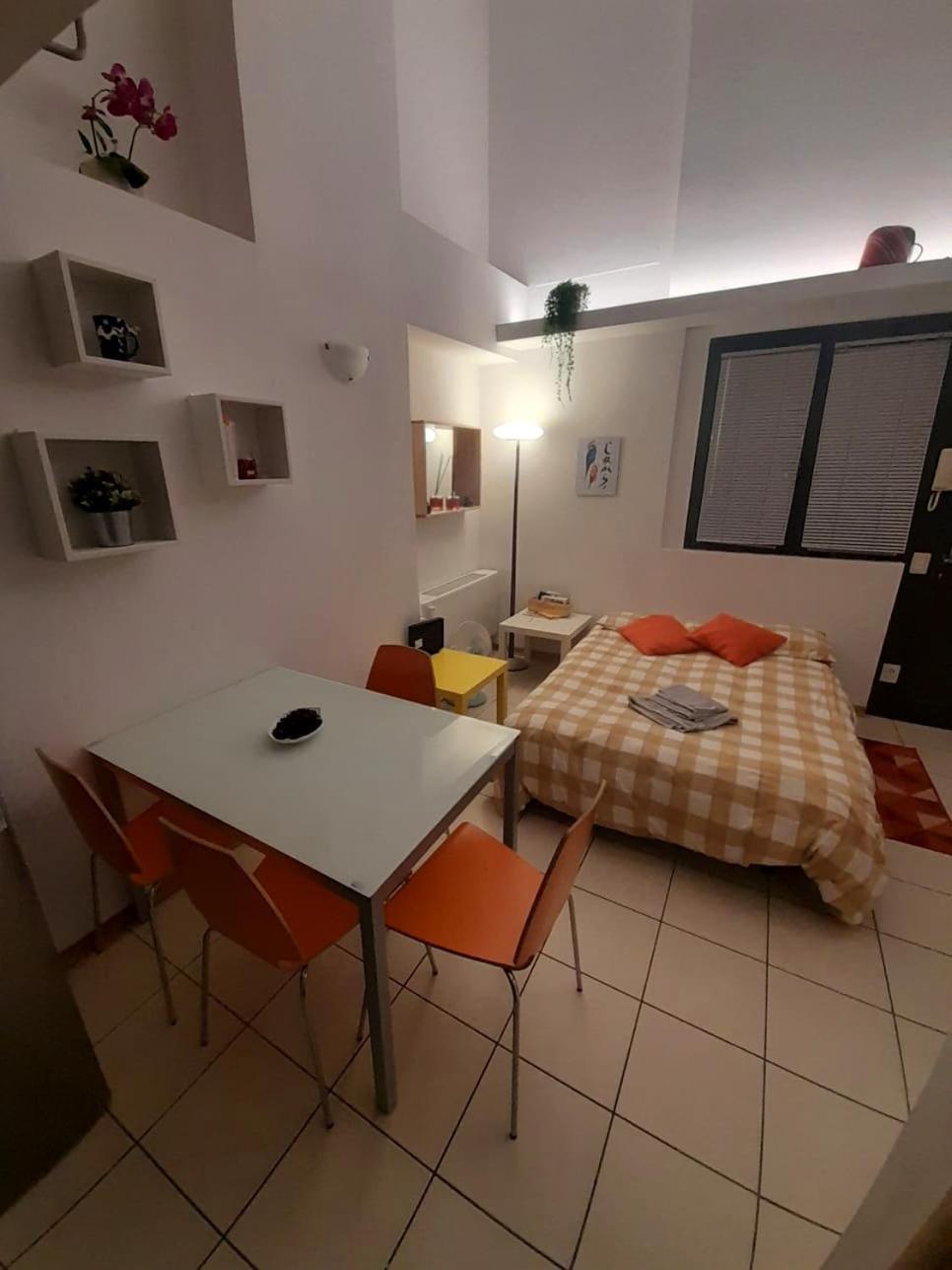 Gemme Fiorentine Apartments In Front Of The Train Station 5 Minutes From The Centre Free Parking Florence Ngoại thất bức ảnh